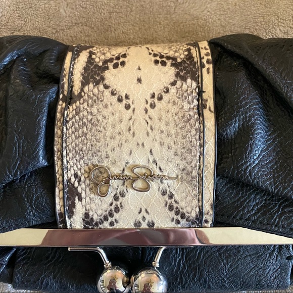 Jessica Simpson Cluth/Crossbody - Picture 2 of 7
